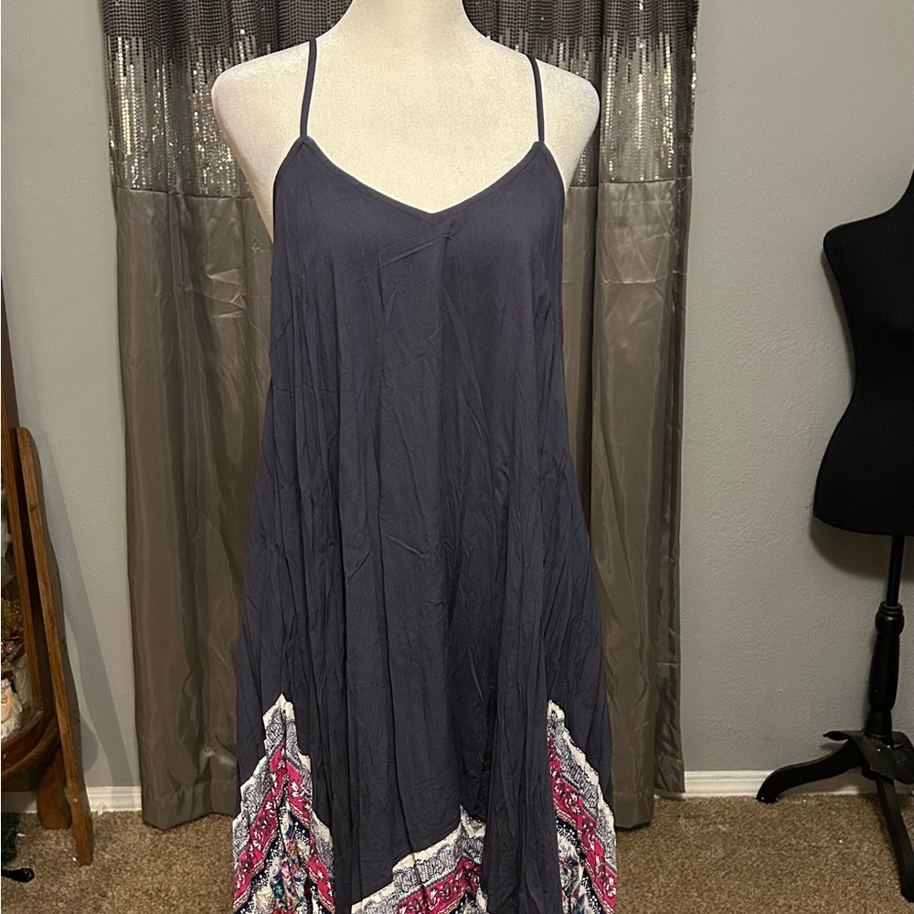 Entro Navy and Pink Midi Dress